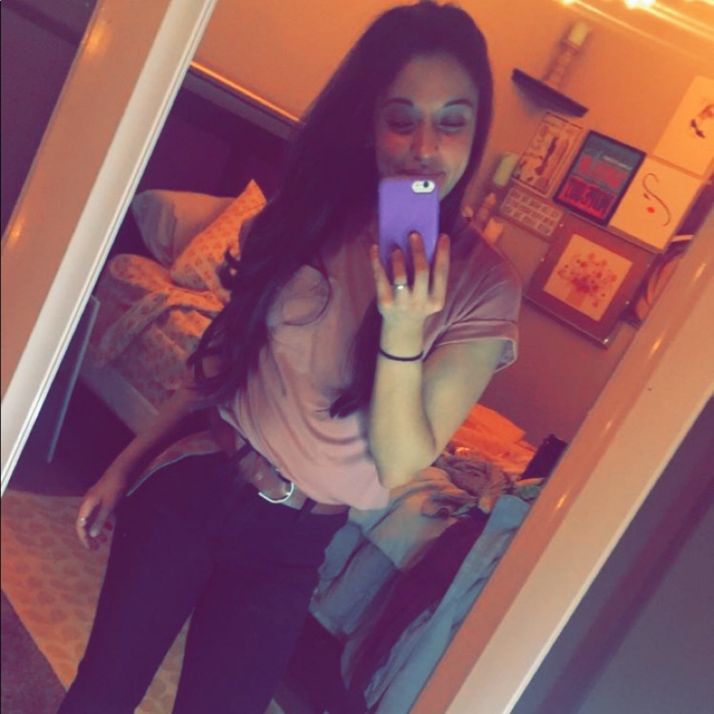 Meet your Posher, Emily